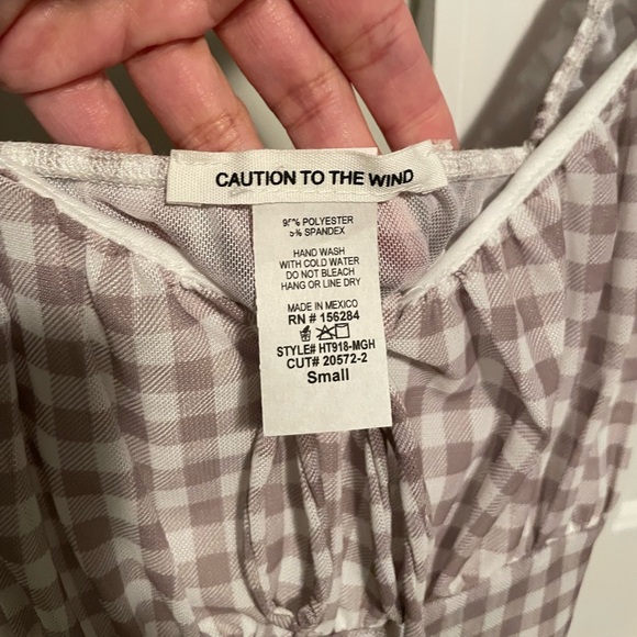 Checkered Crop Top - Picture 3 of 4